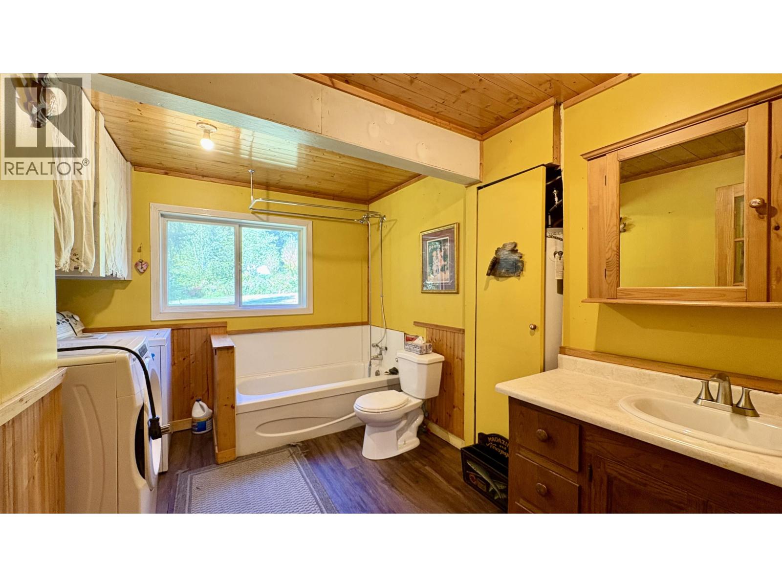 Photo 11 of 17 — 8905 LEGAULT PLACE · Prince George, BC