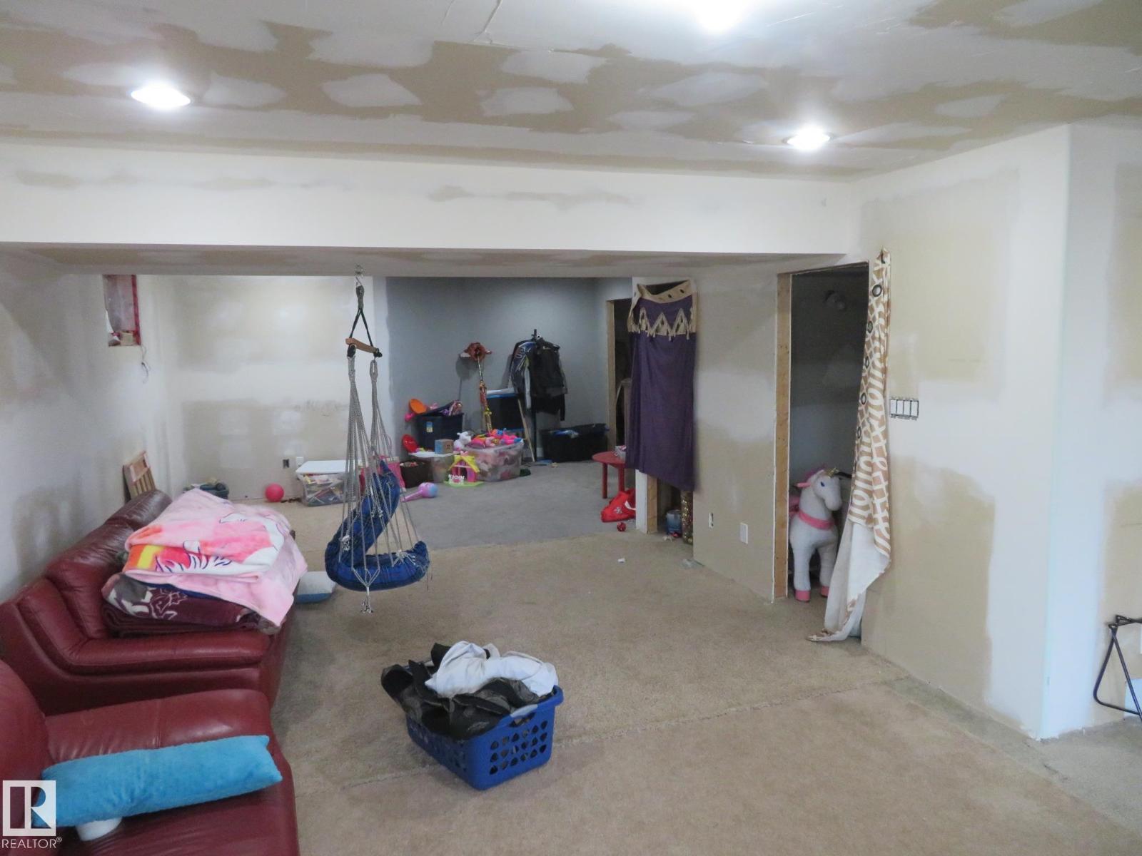 Photo 37