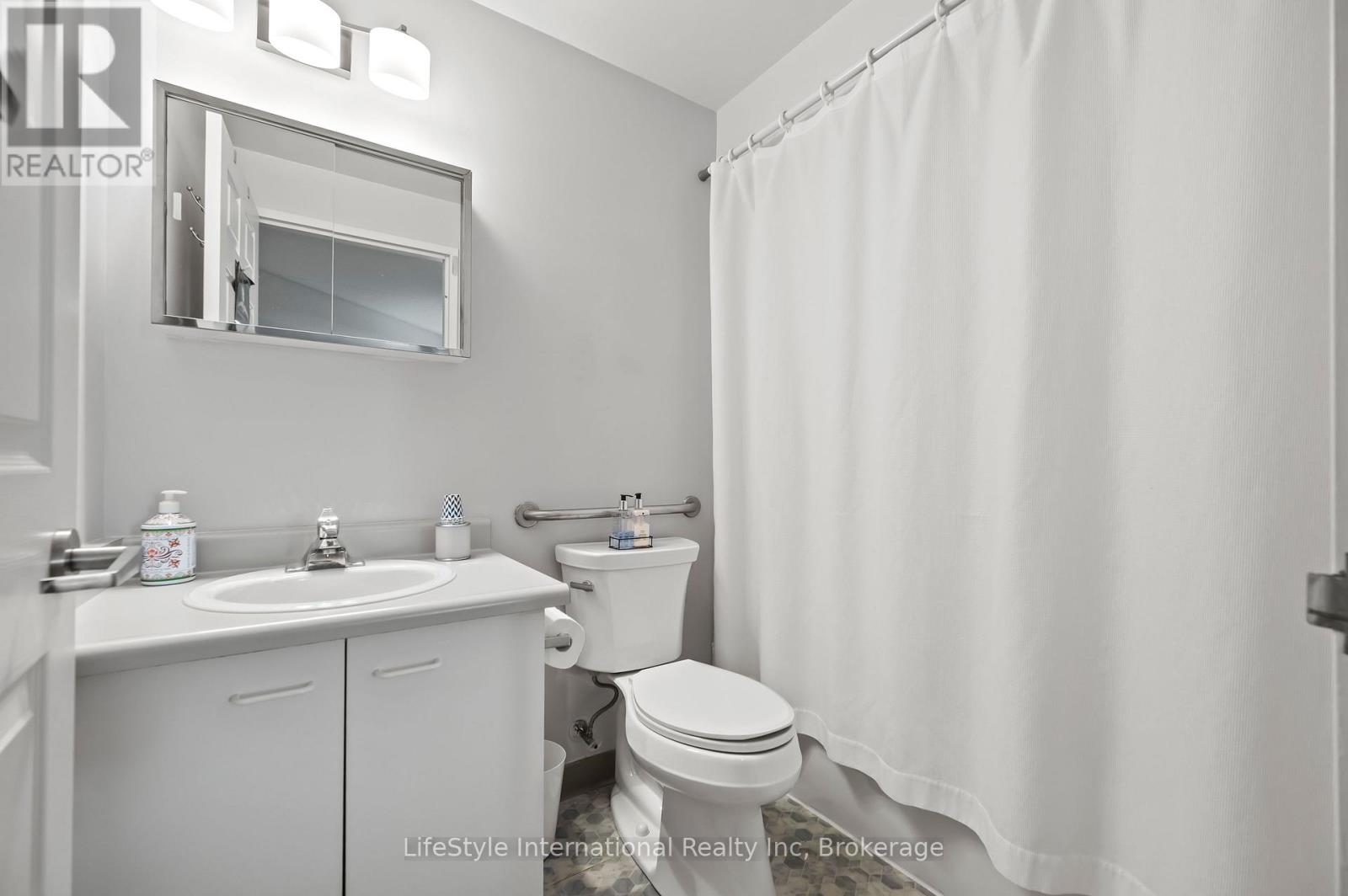 #307 208 SILVERCREEK PARKWAY N - Image 40