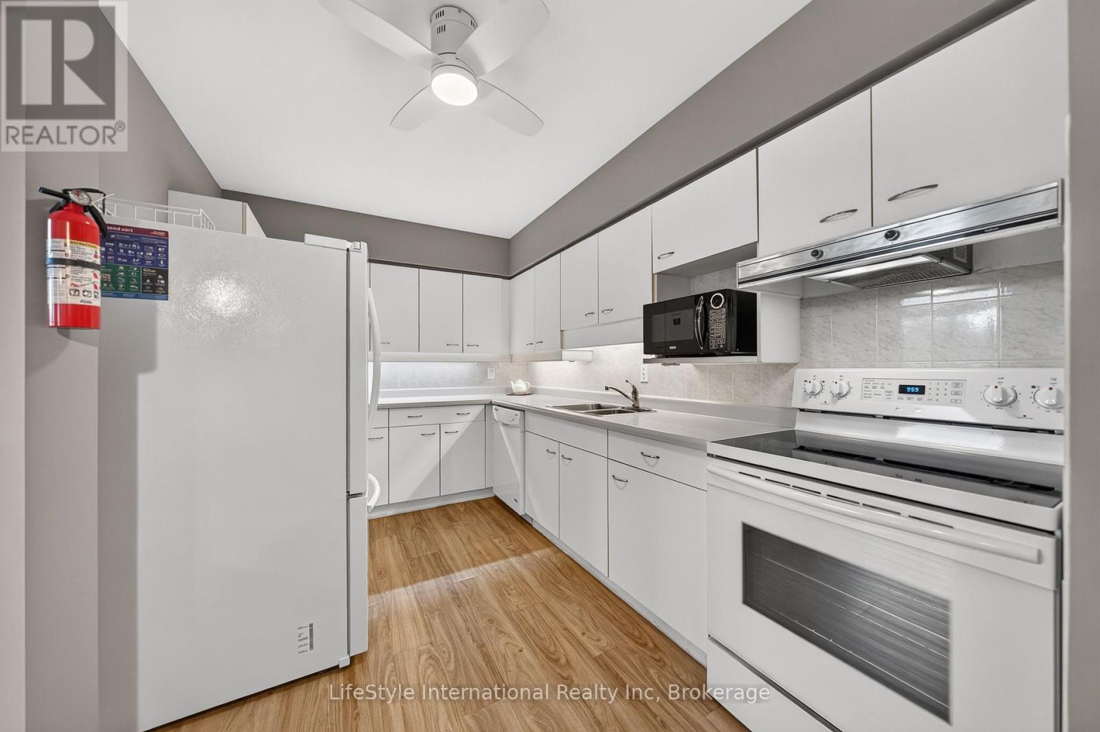 #307 208 SILVERCREEK PARKWAY N - 8