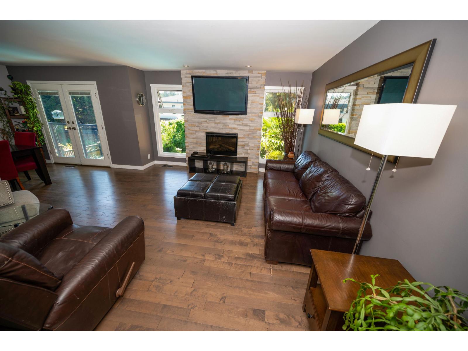 6545 SUNSHINE DRIVE — photo 5