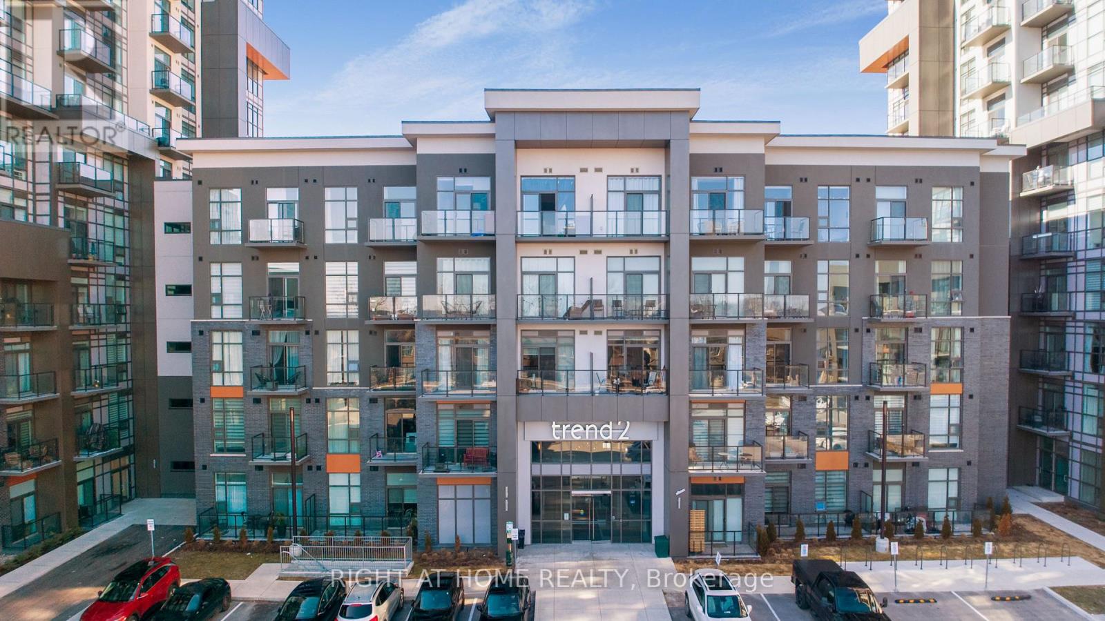 #905 460 DUNDAS STREET E - 20