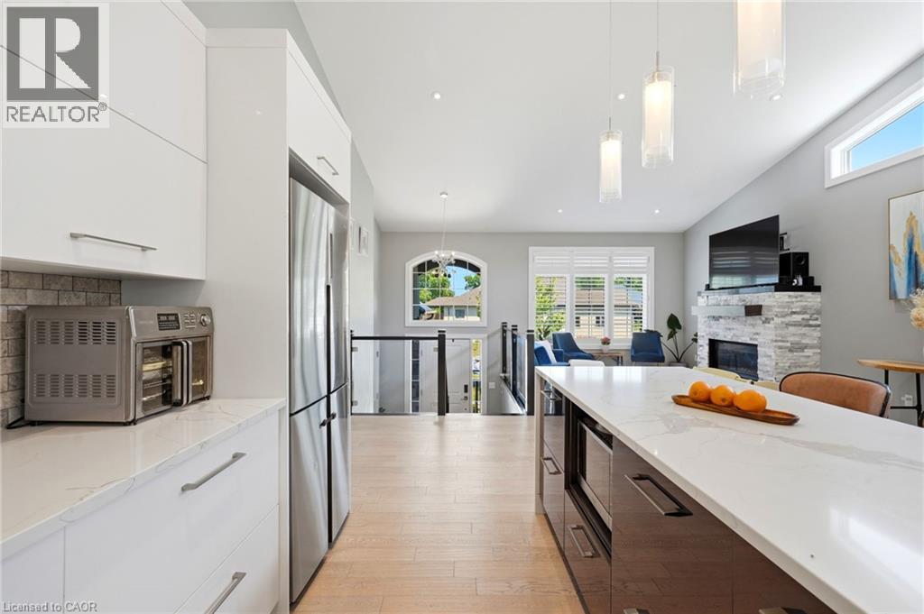 46 RENFIELD Street - 11