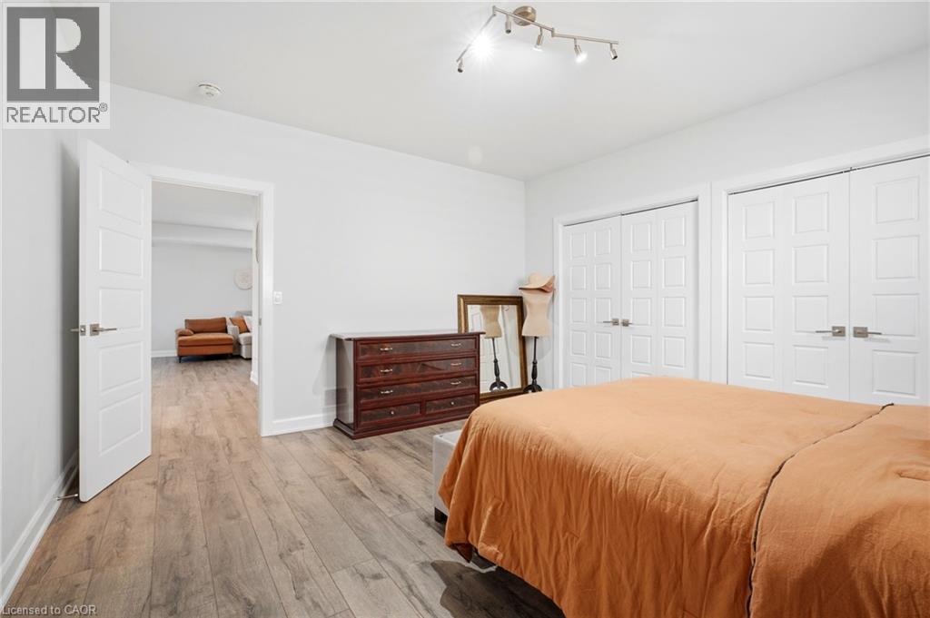 46 RENFIELD Street - 34