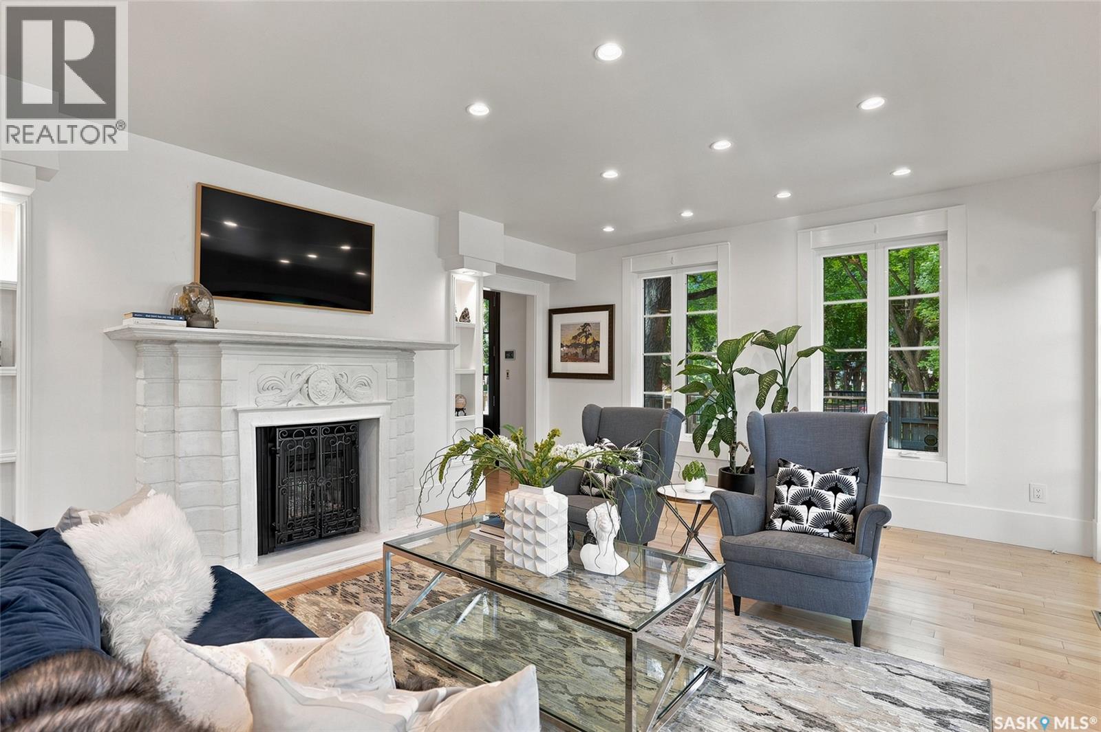 100 Poplar CRESCENT - Image 21