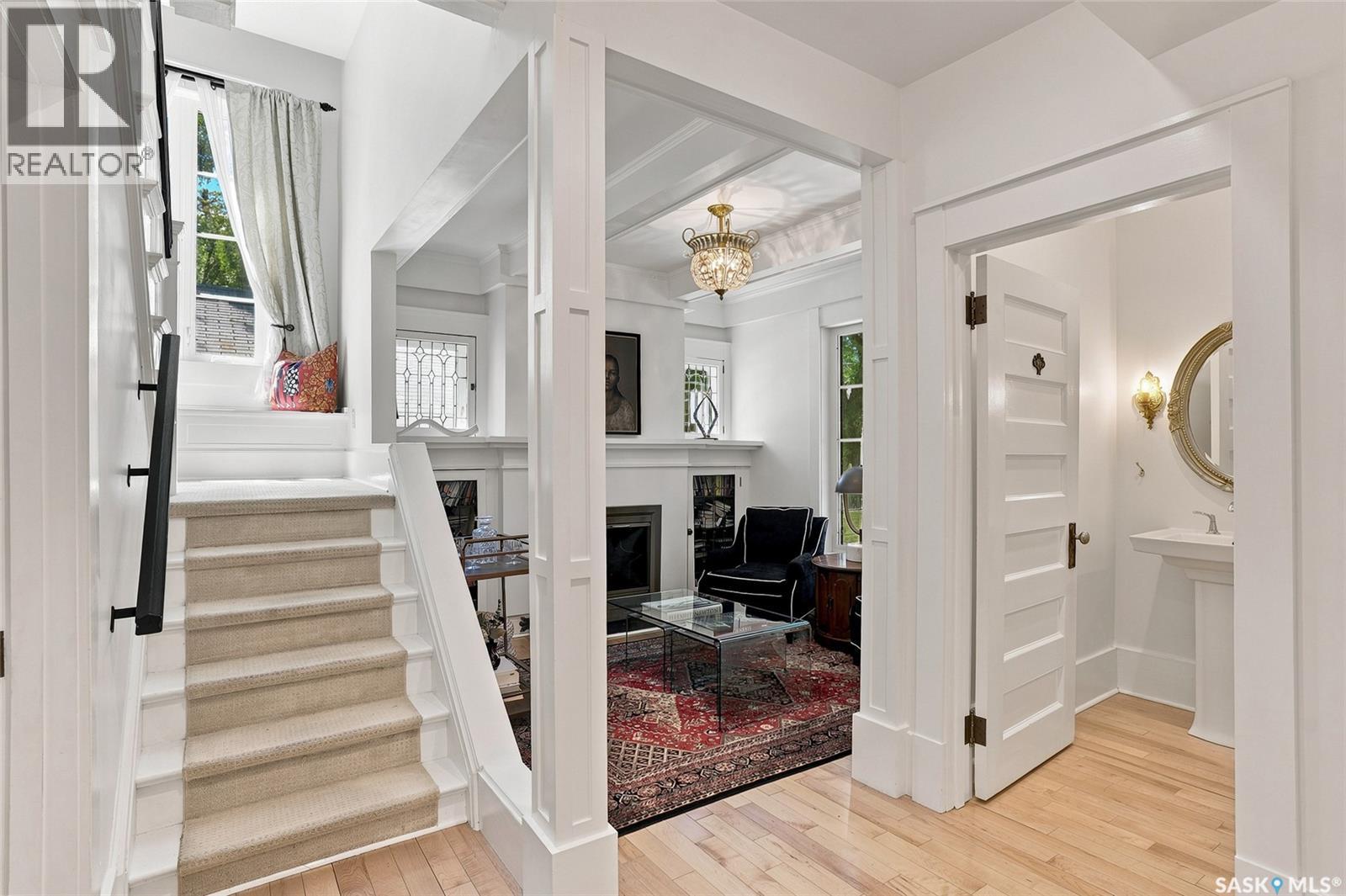 100 Poplar CRESCENT - Image 26