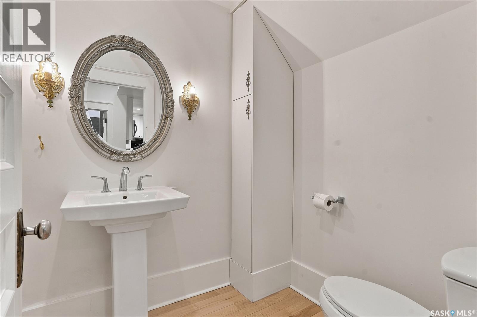 100 Poplar CRESCENT - Image 28