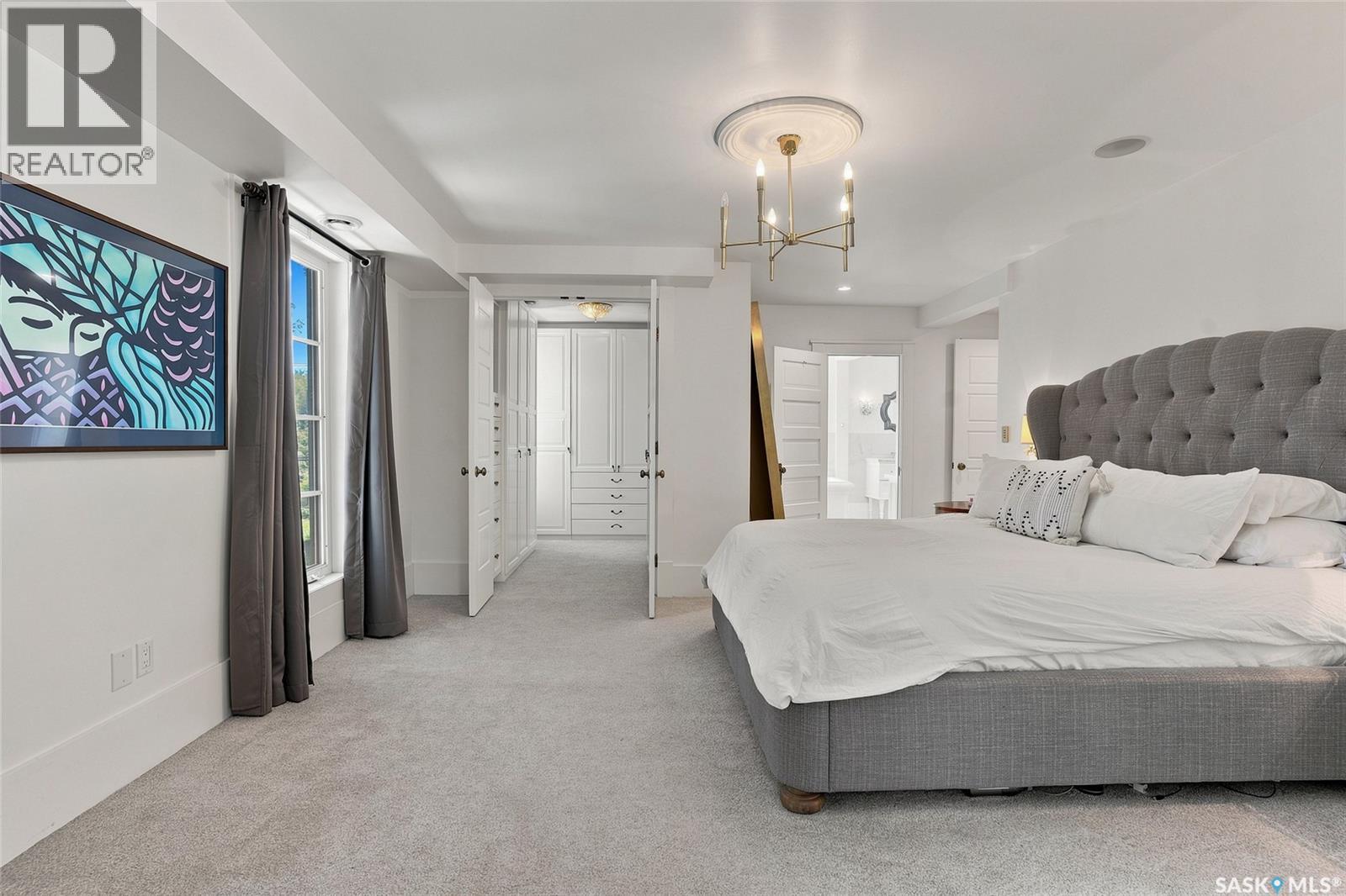 100 Poplar CRESCENT - Image 33