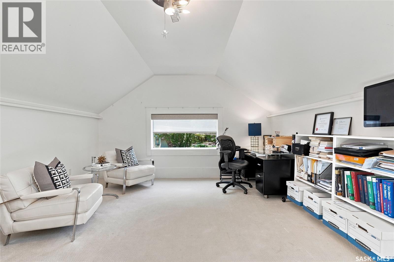 100 Poplar CRESCENT - Image 50