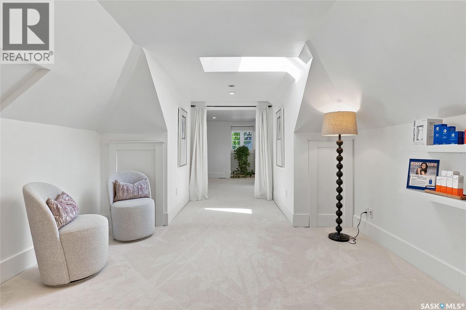 100 Poplar CRESCENT - Image 54