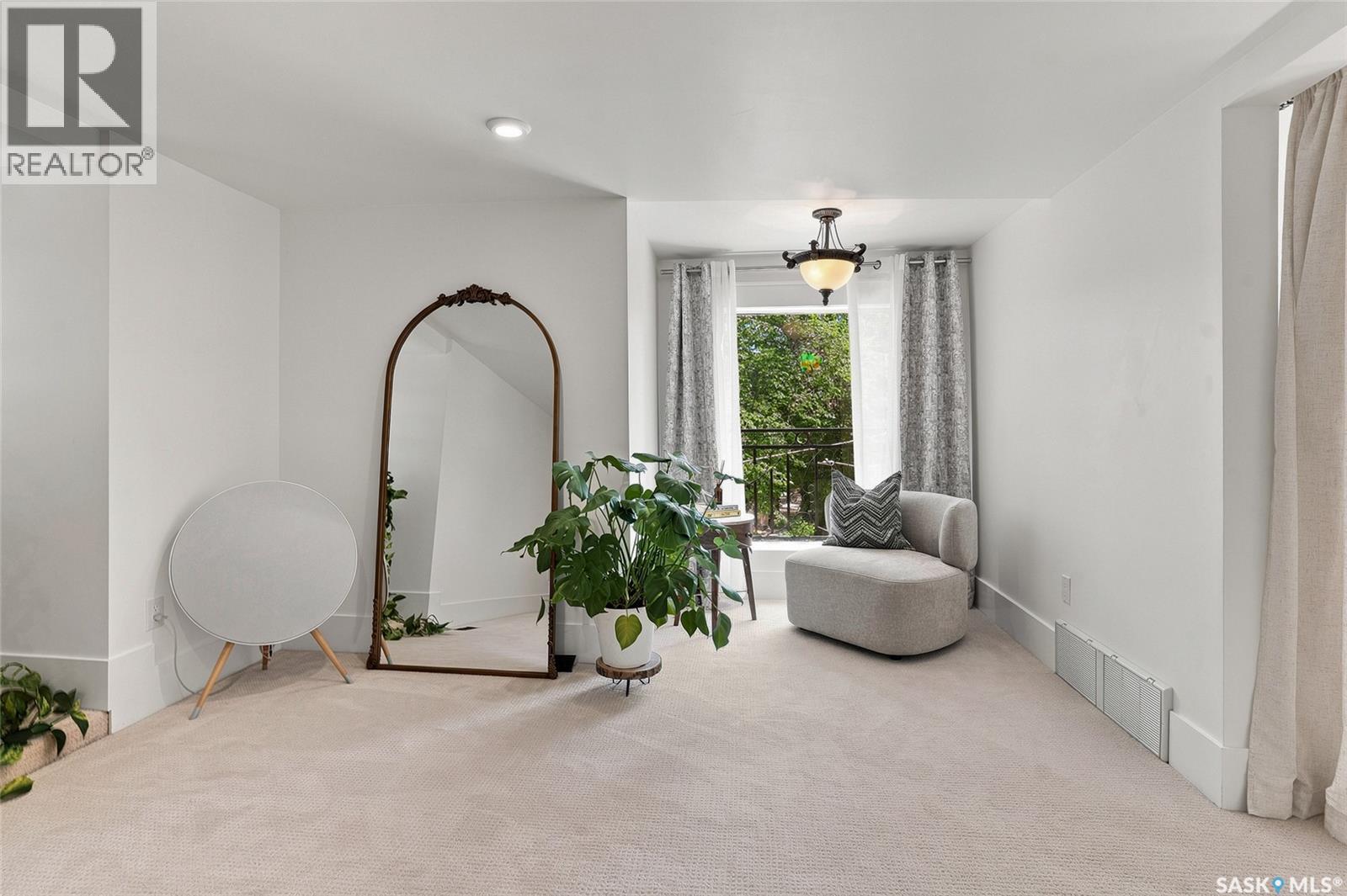 100 Poplar CRESCENT - Image 57