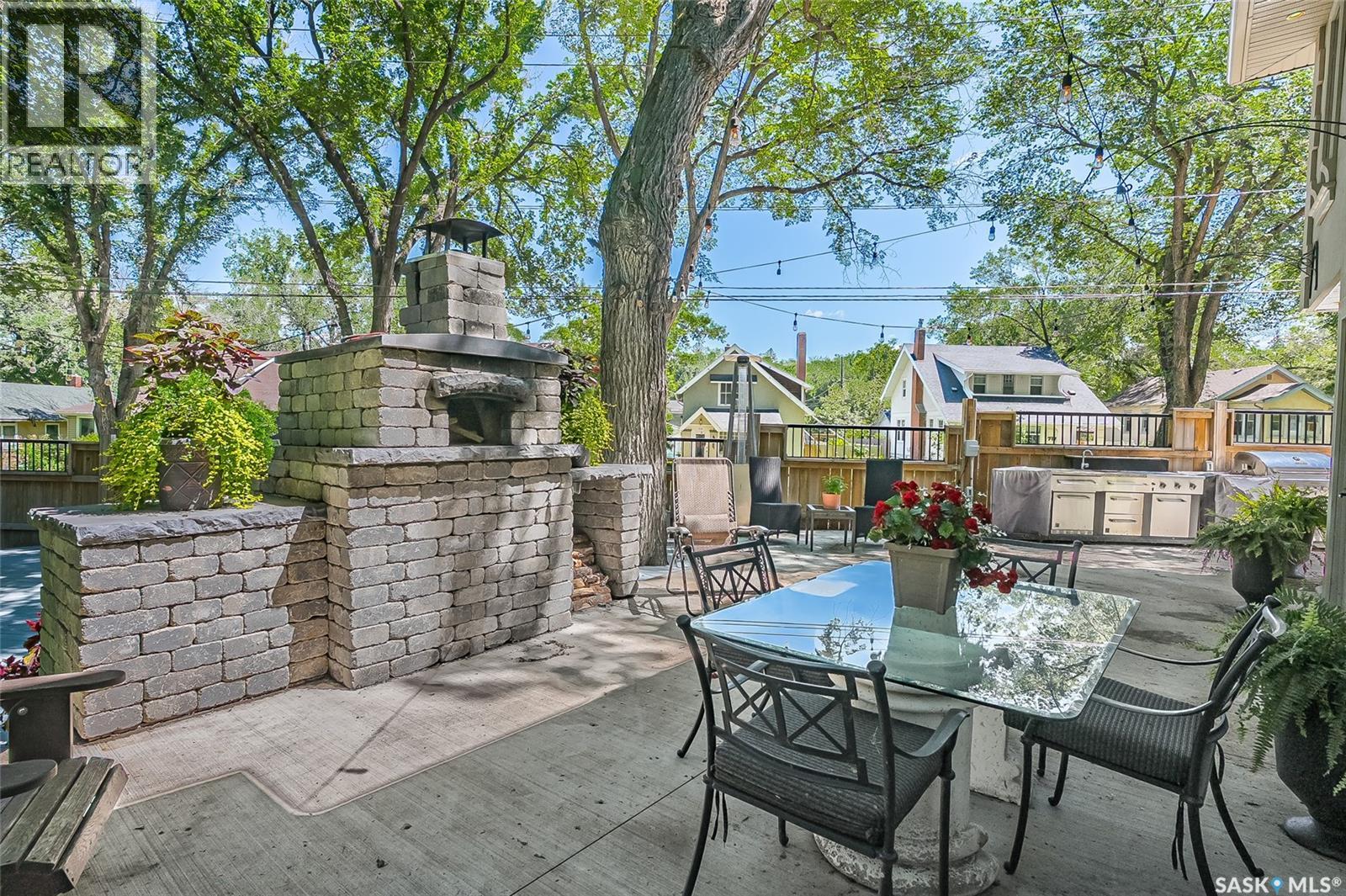 100 Poplar CRESCENT - Image 73