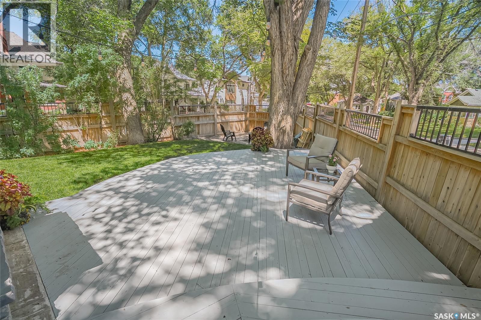100 Poplar CRESCENT - Image 77