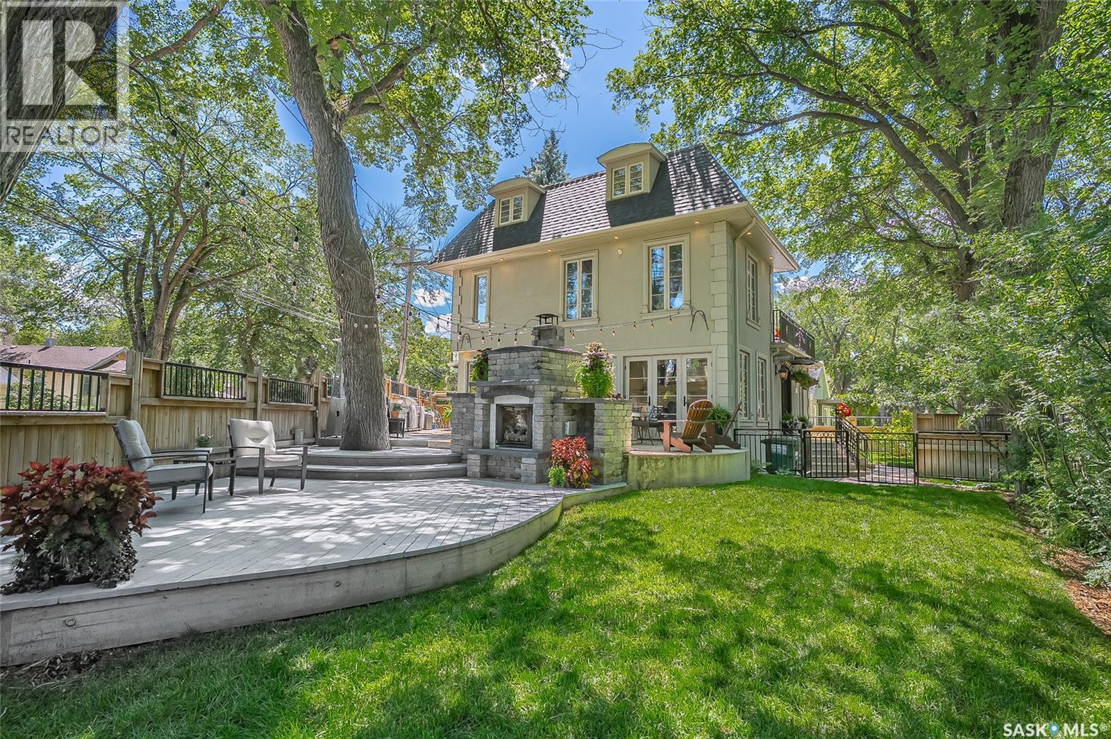 100 Poplar CRESCENT - Image 79