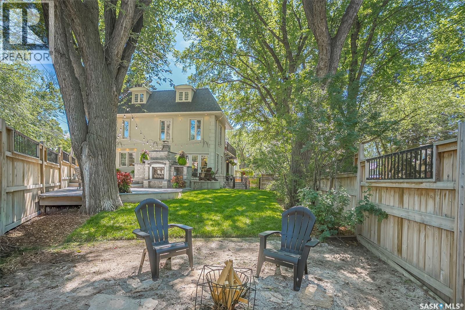 100 Poplar CRESCENT - Image 81