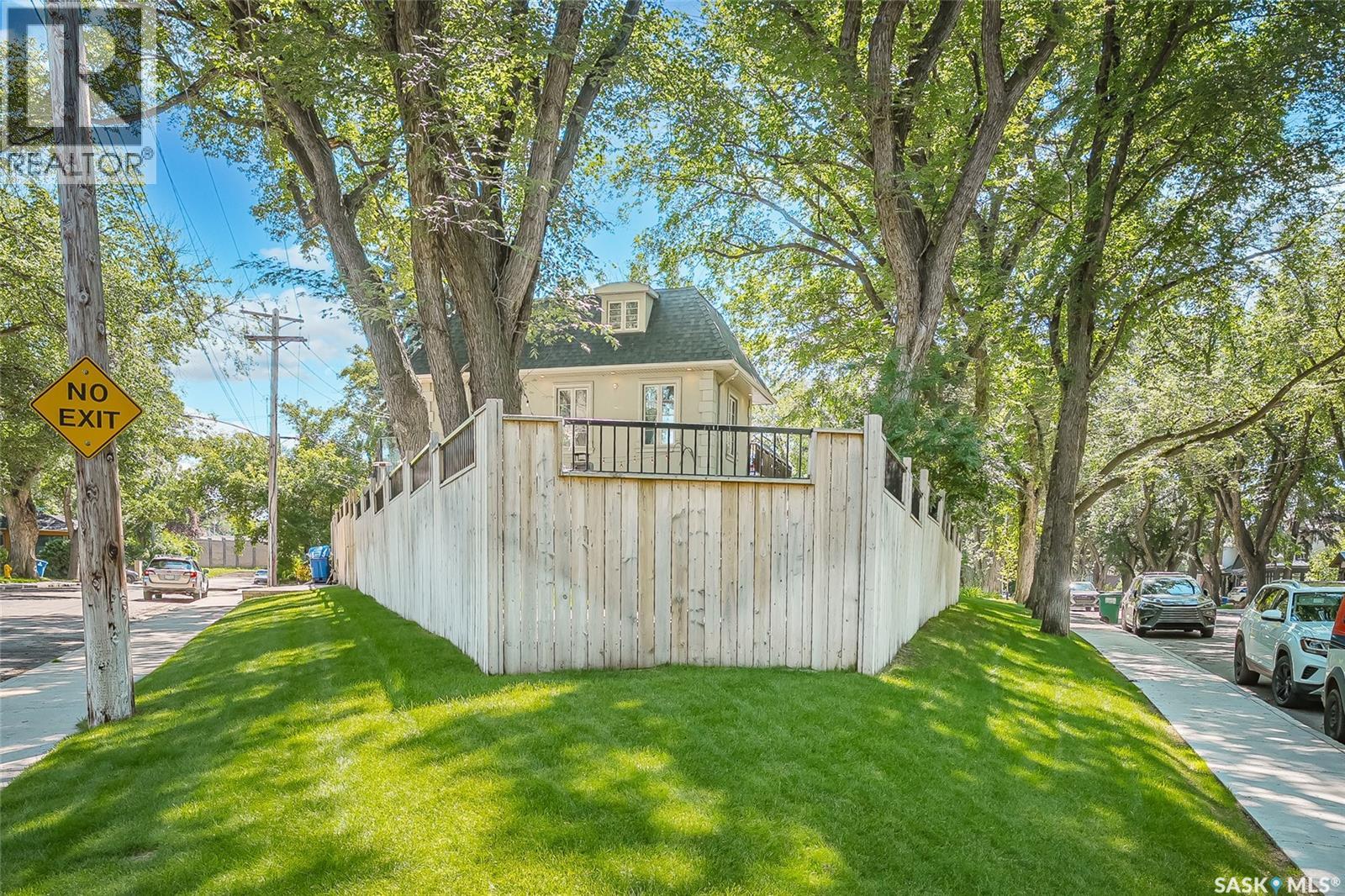 100 Poplar CRESCENT - Image 84