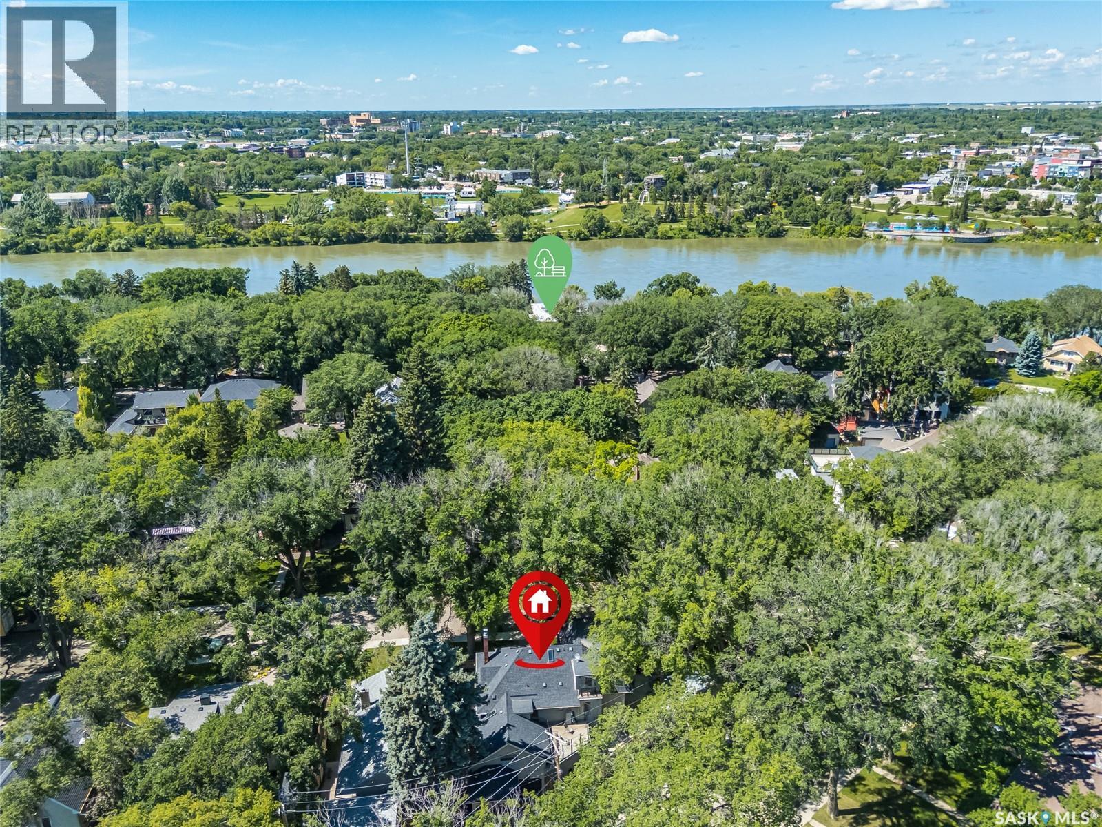 100 Poplar CRESCENT - 88