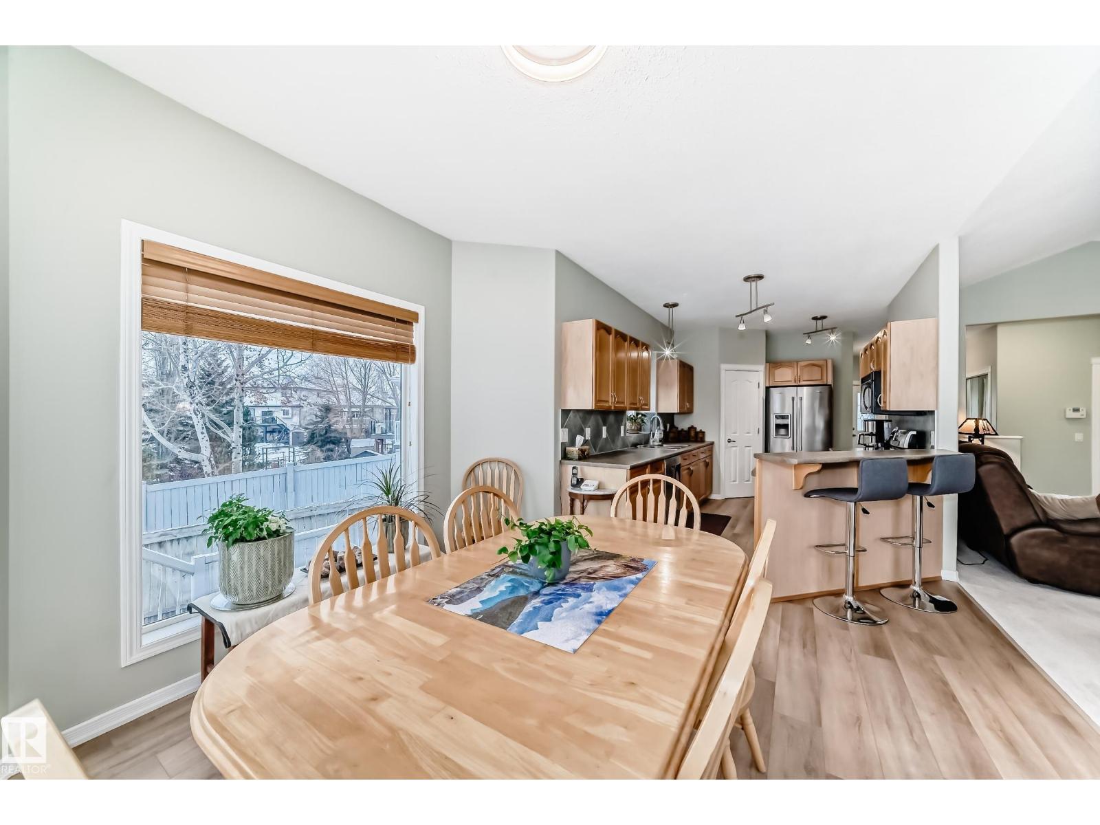 576 GLENWRIGHT CR NW - 22