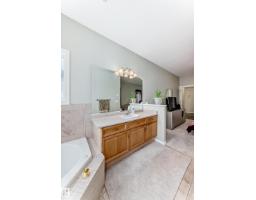 576 Glenwright Cr Nw, Edmonton, AB T5P4E6 Photo 30