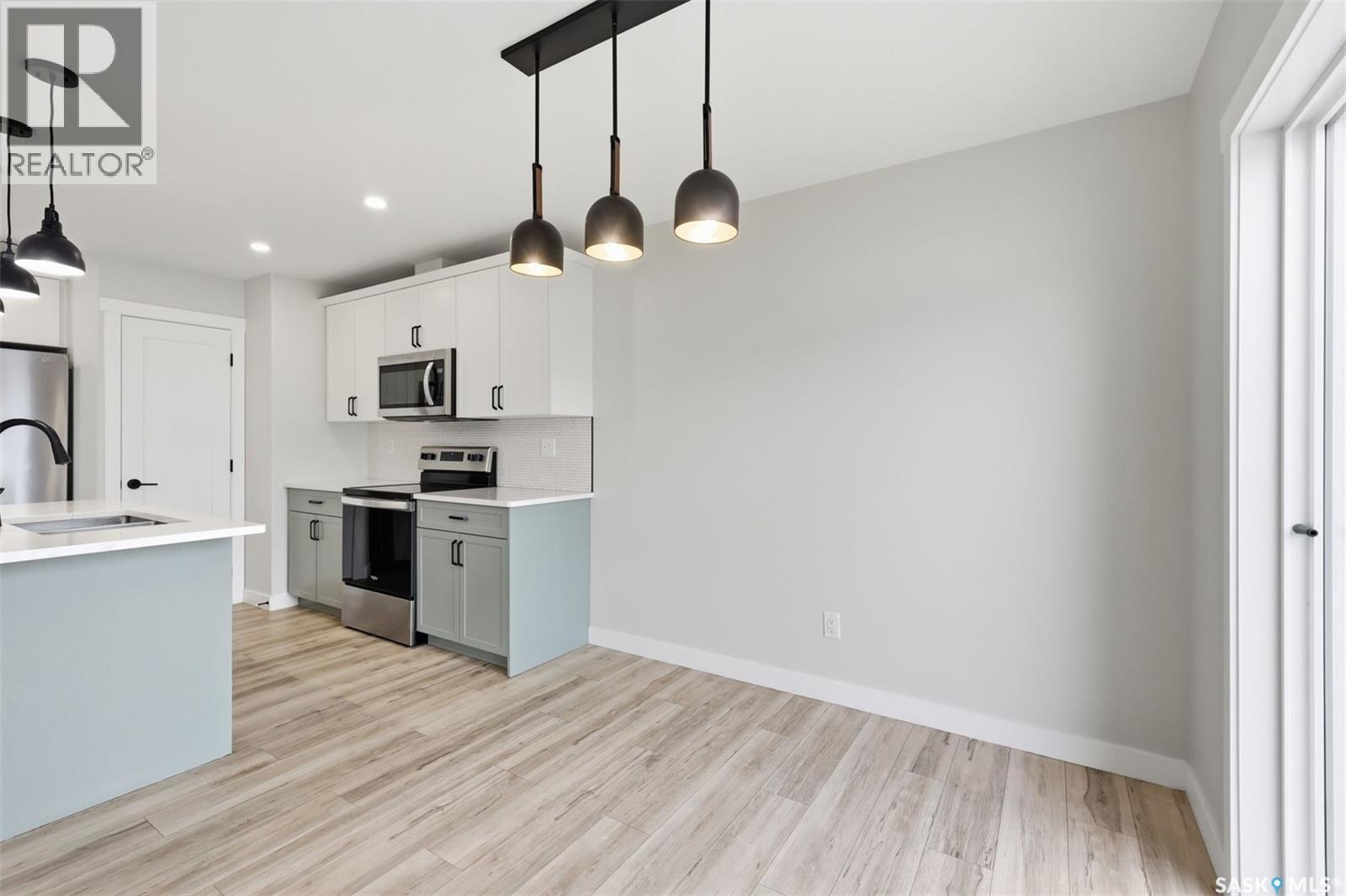 713 Brighton BOULEVARD - Image 9