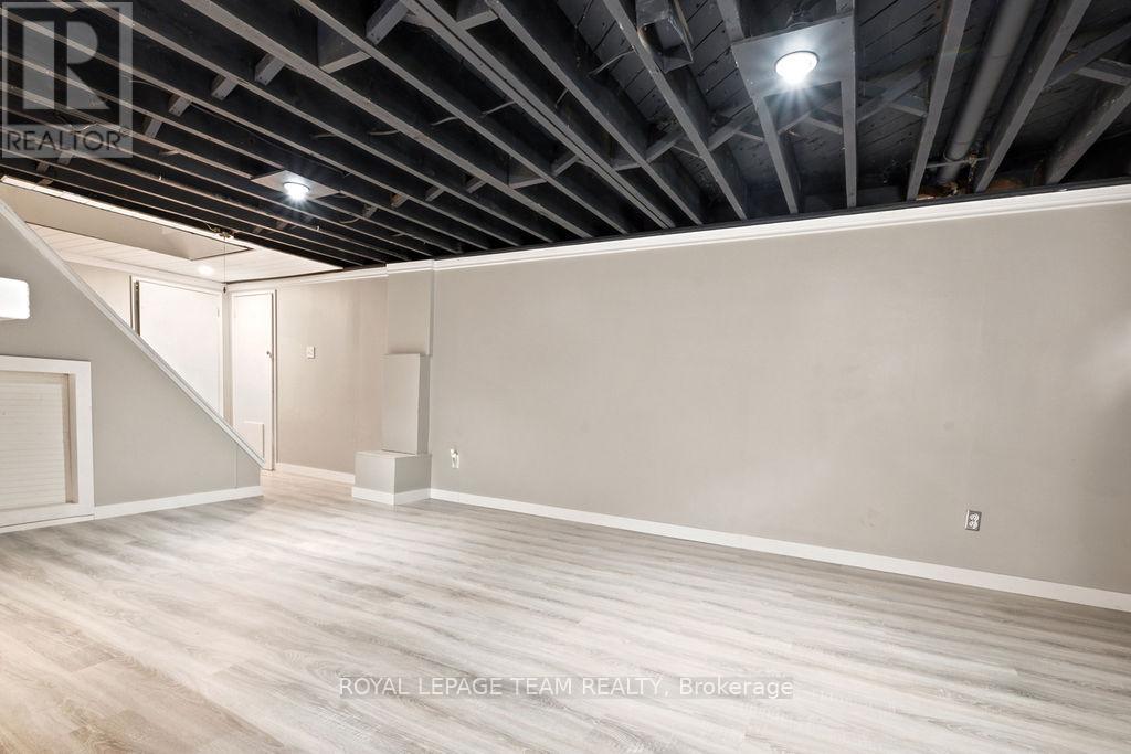 2141 BELAIR DRIVE - 39