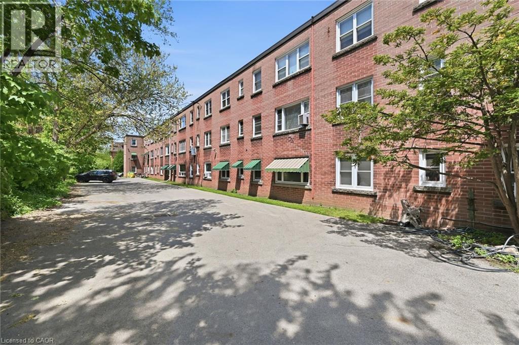 #28 137 EMERALD Street S - 23