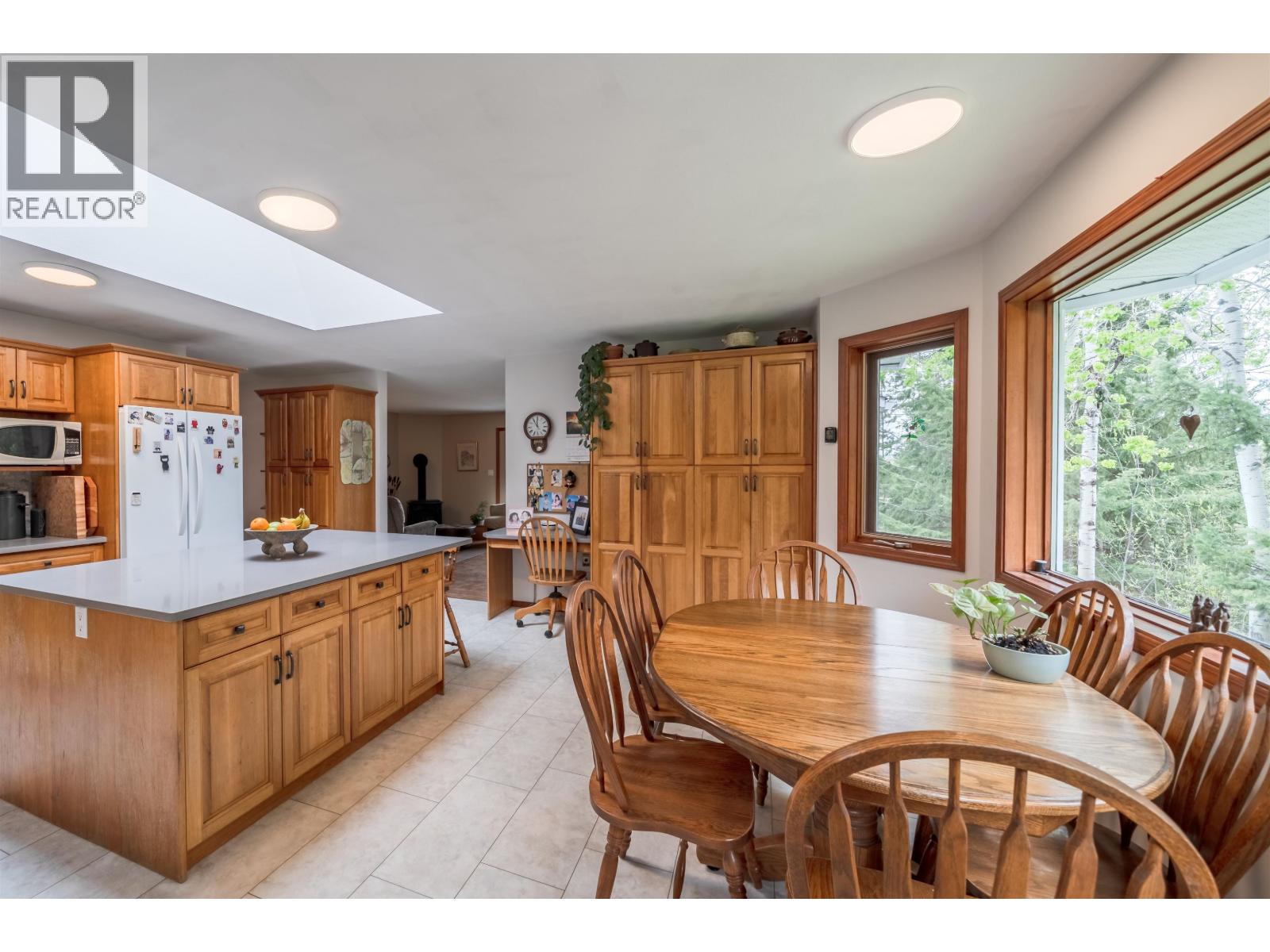7497 LITTLE FORT 24 HIGHWAY, Bridge Lake