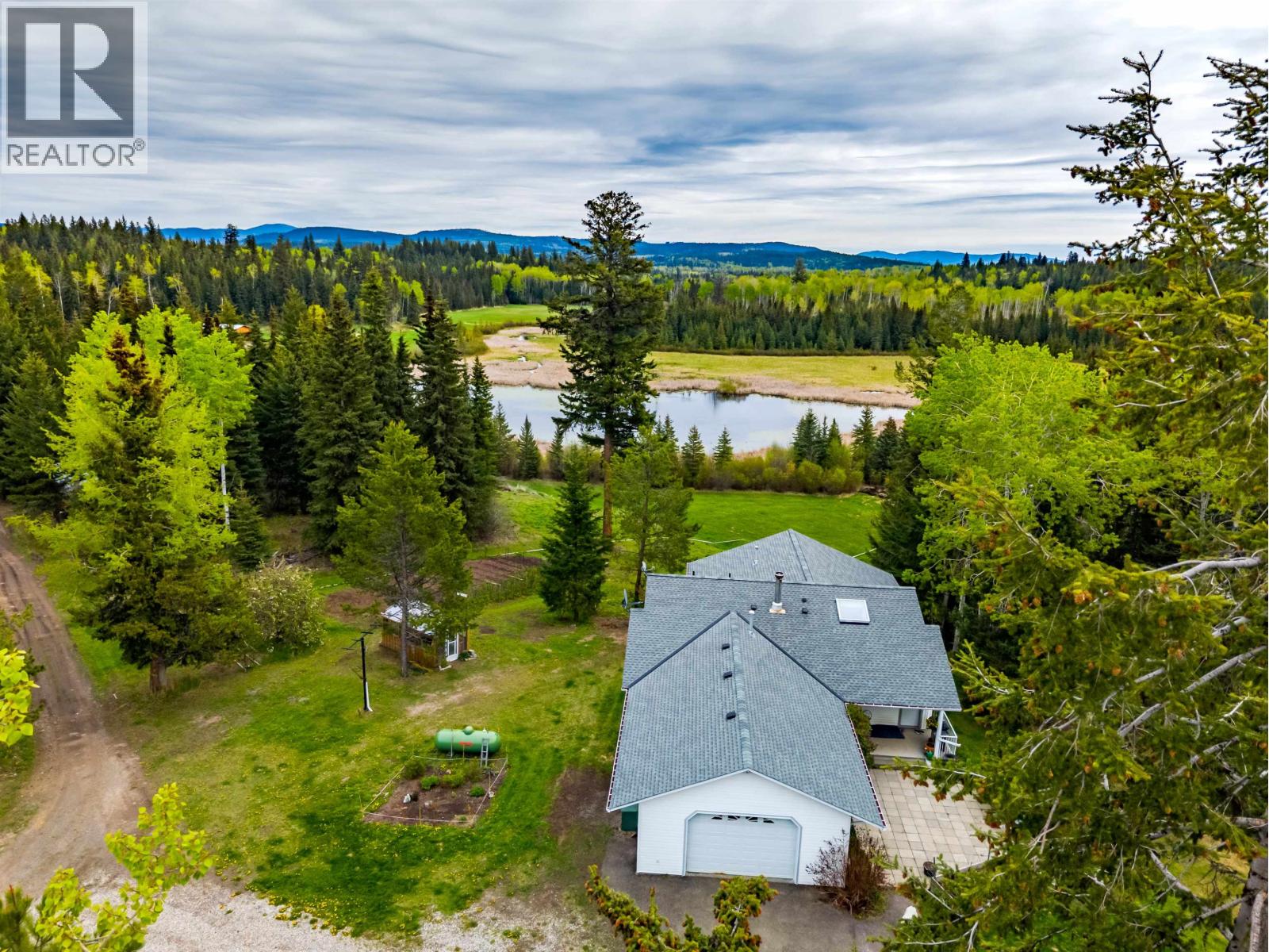 7497 LITTLE FORT 24 HIGHWAY, Bridge Lake