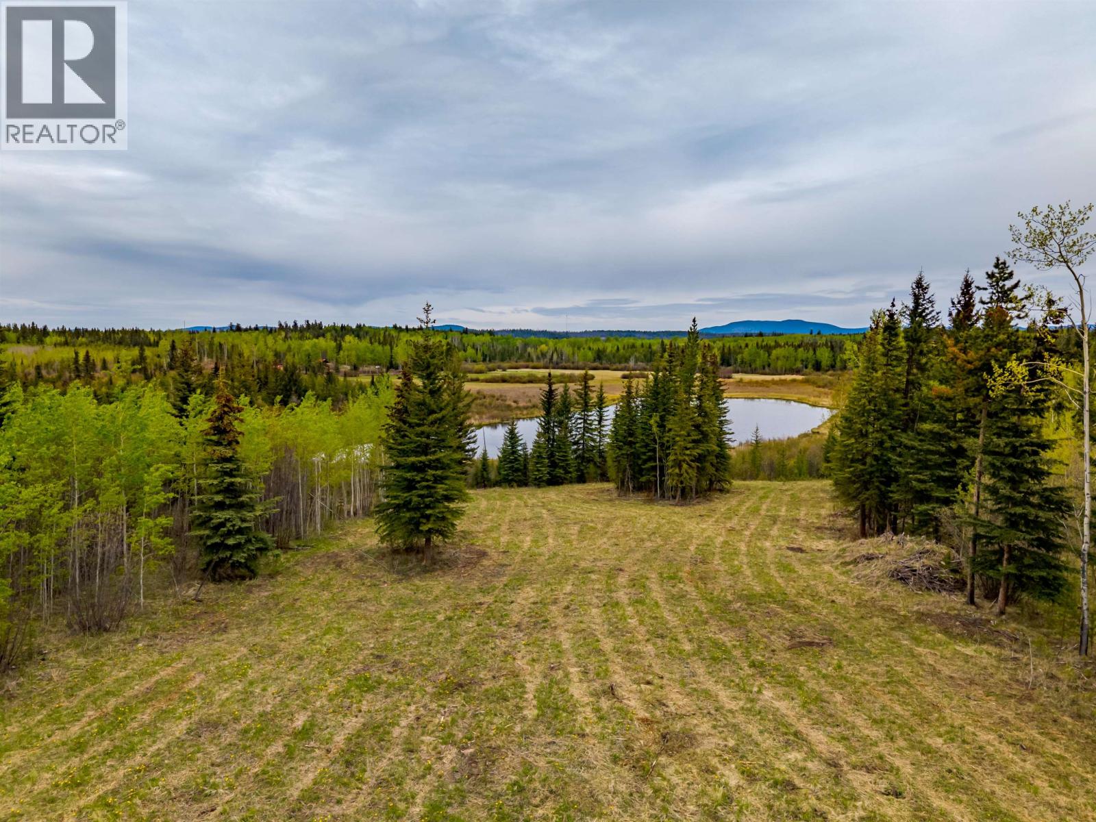 7497 LITTLE FORT 24 HIGHWAY - 39