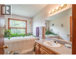 7497 Little Fort 24 Highway, Bridge Lake, BC V0K1X2 Photo 23
