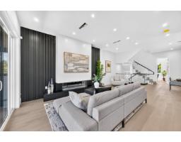 102 15871 111a Avenue, Surrey, BC V4N5B4 Photo 8