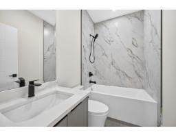 102 15871 111a Avenue, Surrey, BC V4N5B4 Photo 32