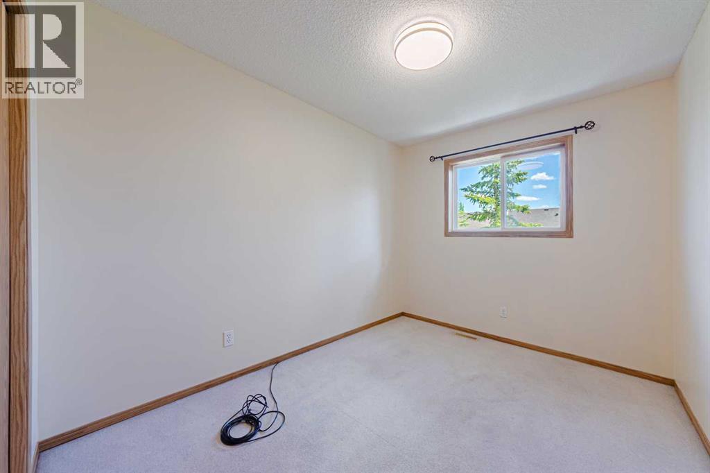 88 Country Hills Villas NW - 18