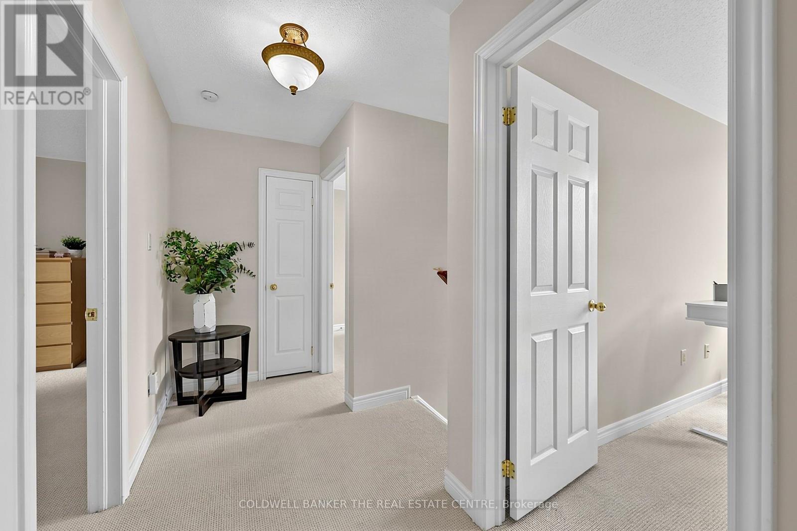 37 RAINBOW COURT - 21