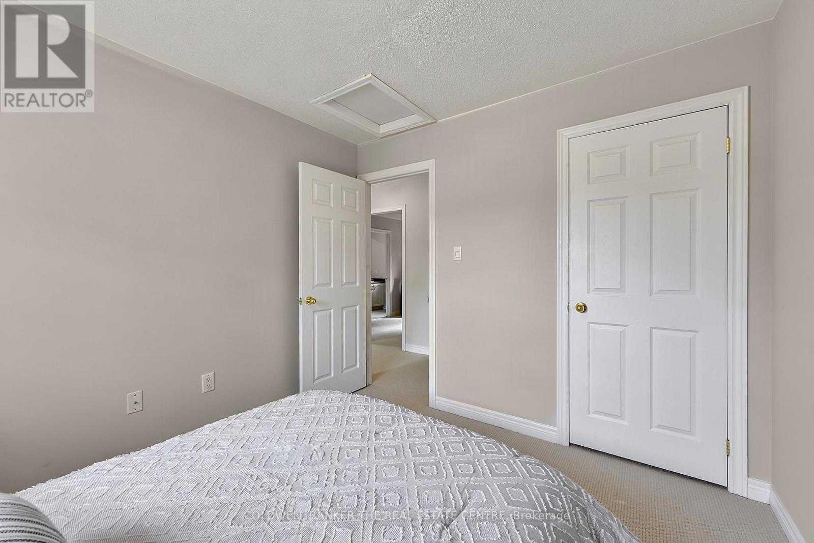 37 RAINBOW COURT - 23