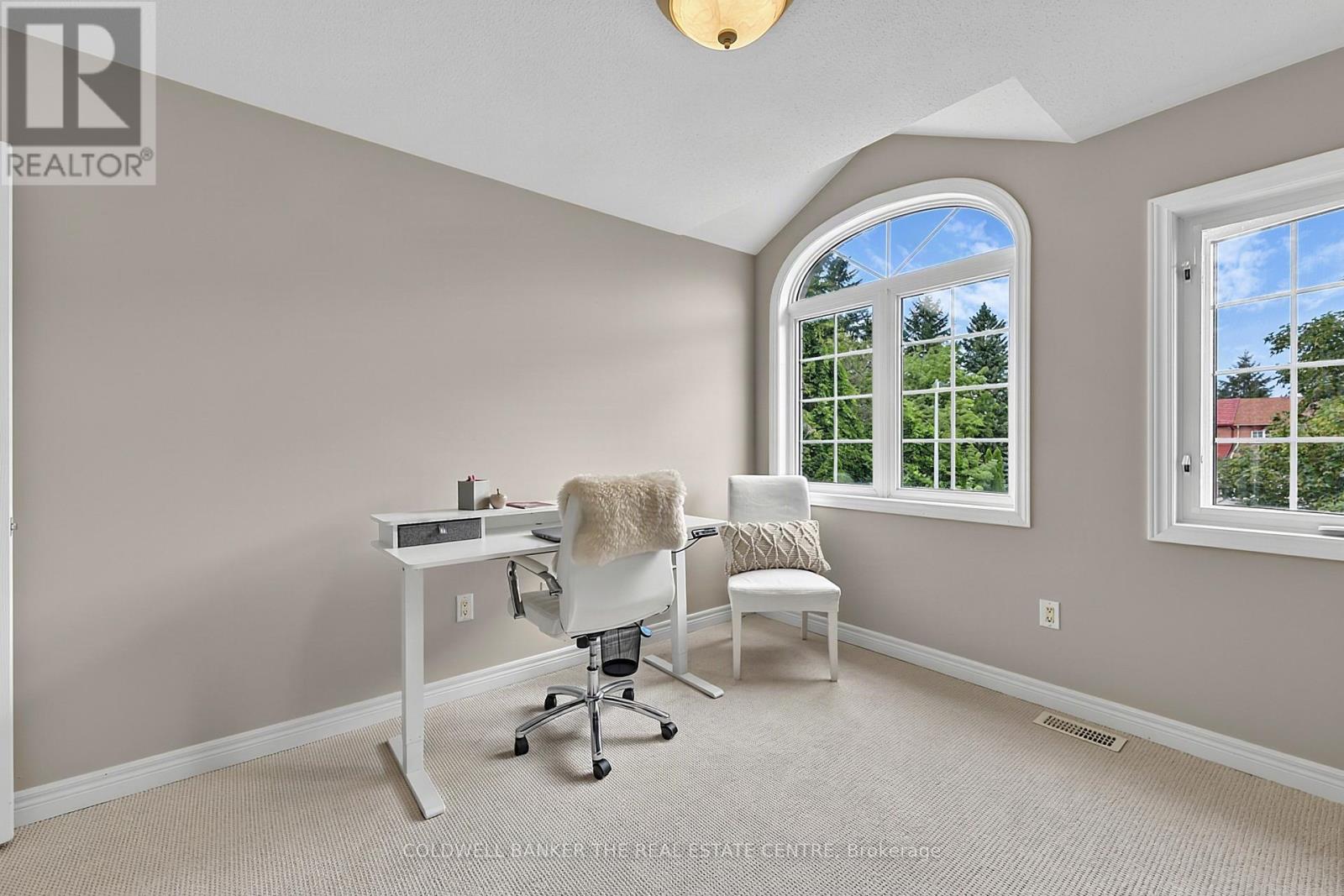 37 RAINBOW COURT - 25