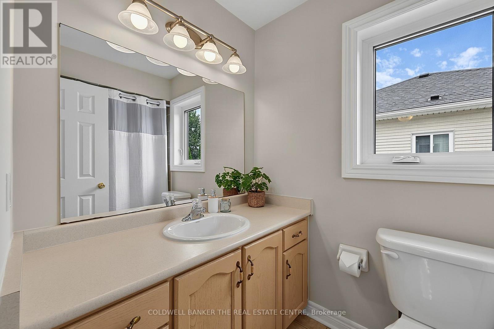 37 RAINBOW COURT - 27