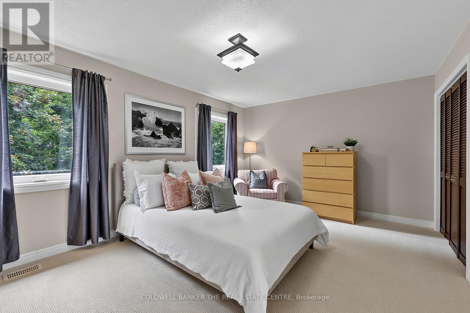 37 RAINBOW COURT - 28
