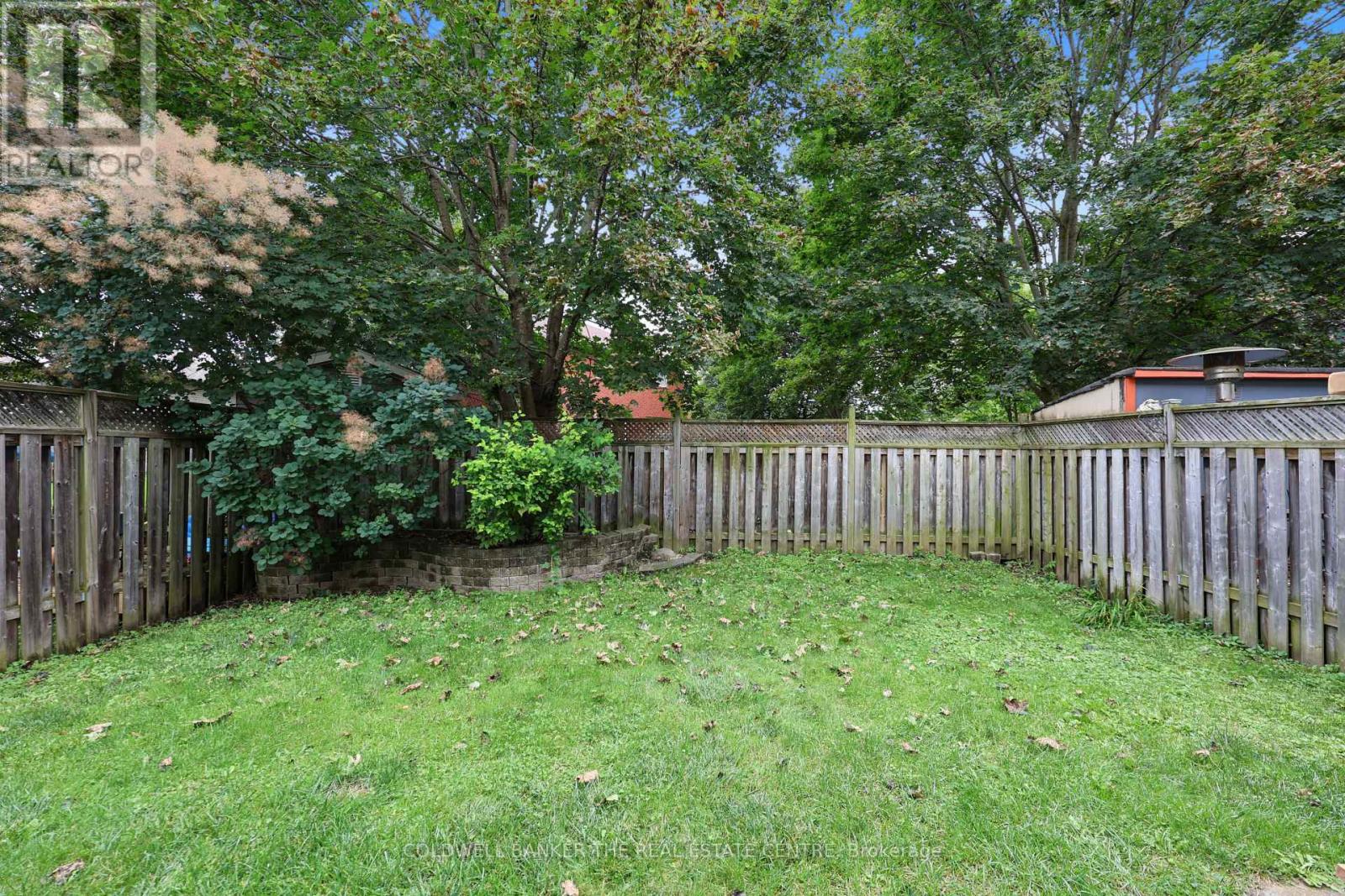 37 RAINBOW COURT - 34