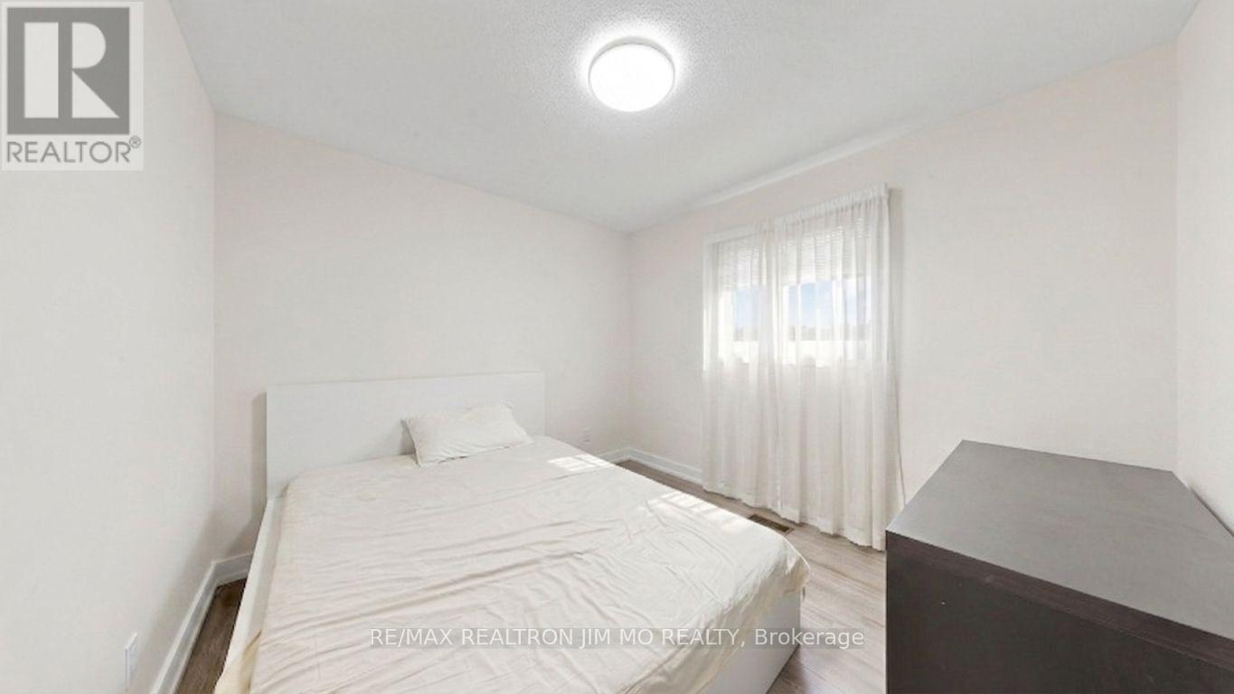 211 RISEBROUGH CIRCUIT - Image 28