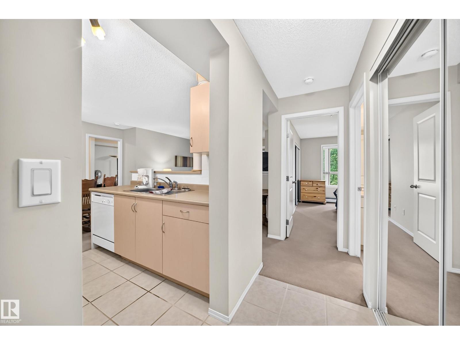 #216 17003 67 Av NW photo 5 — MLS® E4505526