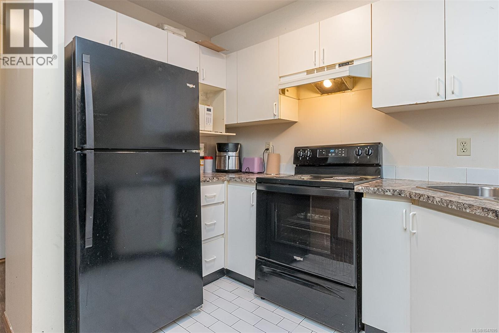 #101 3215 Cowichan Lake Rd - Image 9
