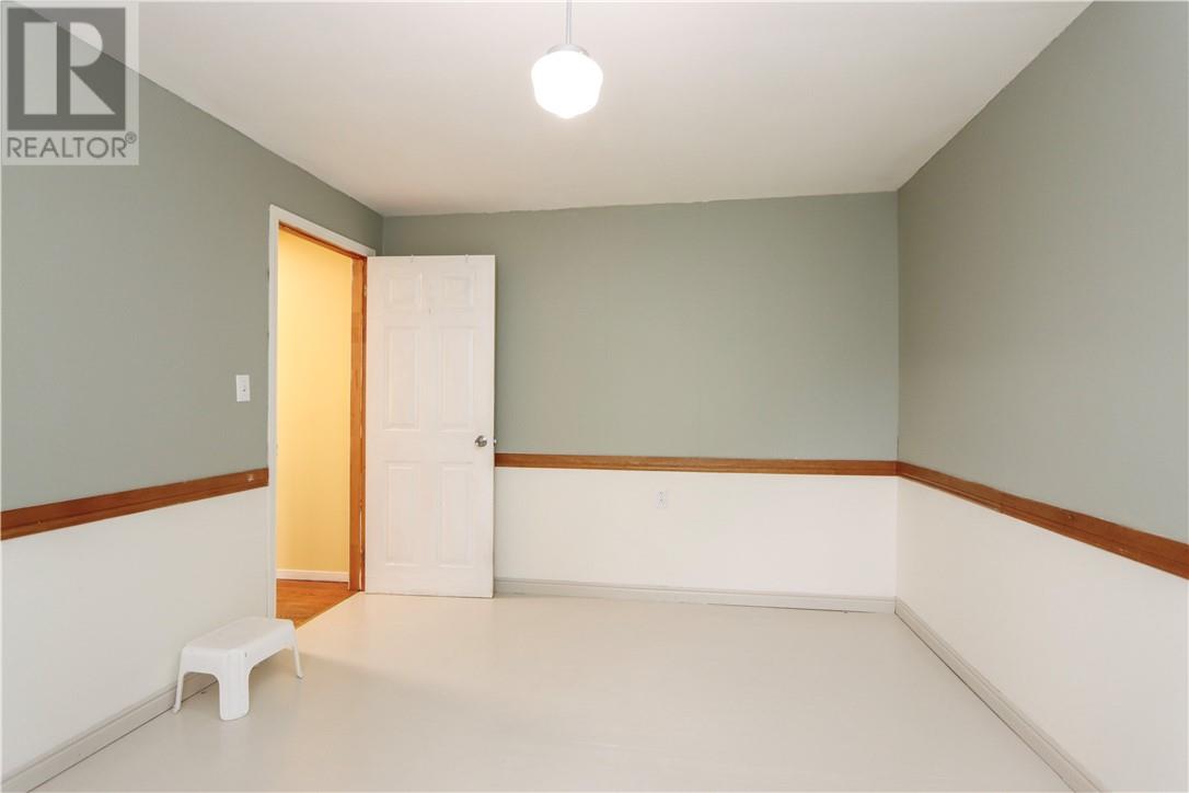12 Oakwood Avenue - 19