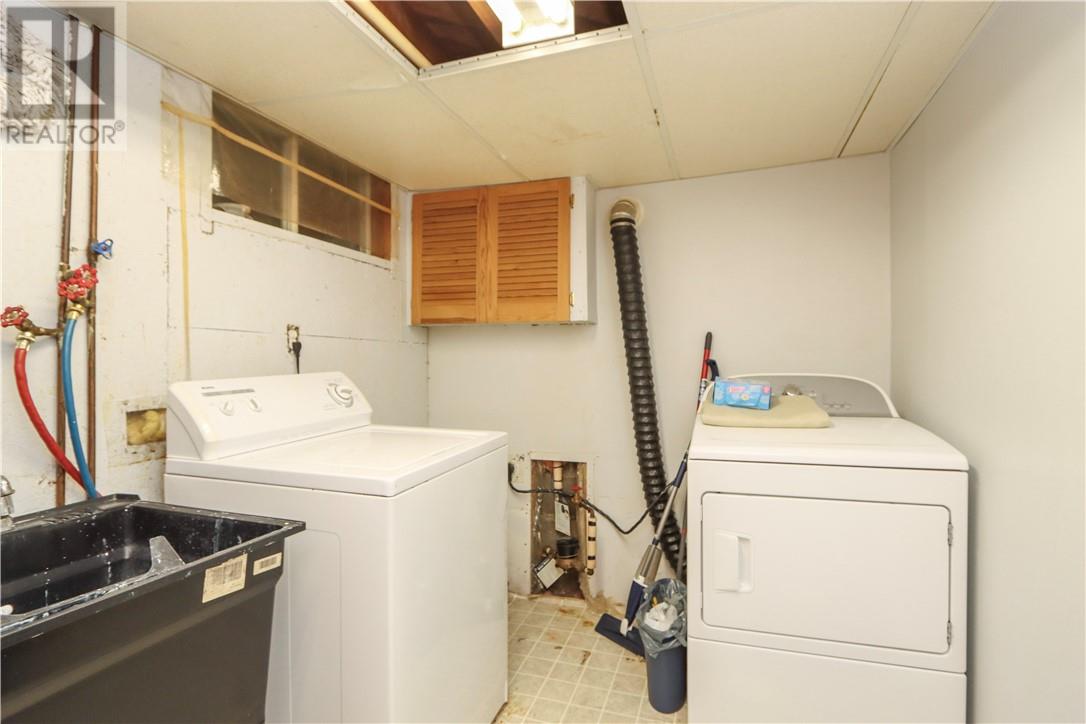 12 Oakwood Avenue - 31