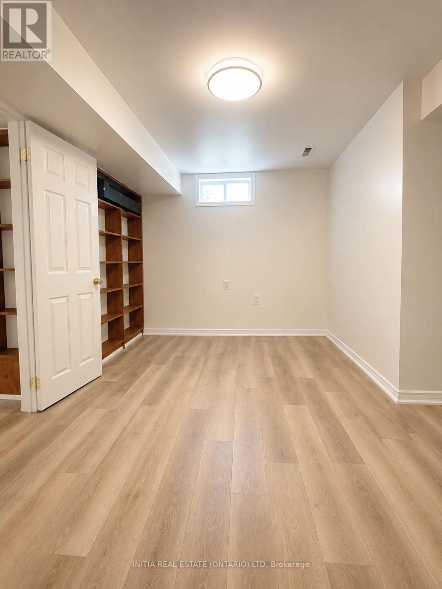78 LAUREL STREET - 36