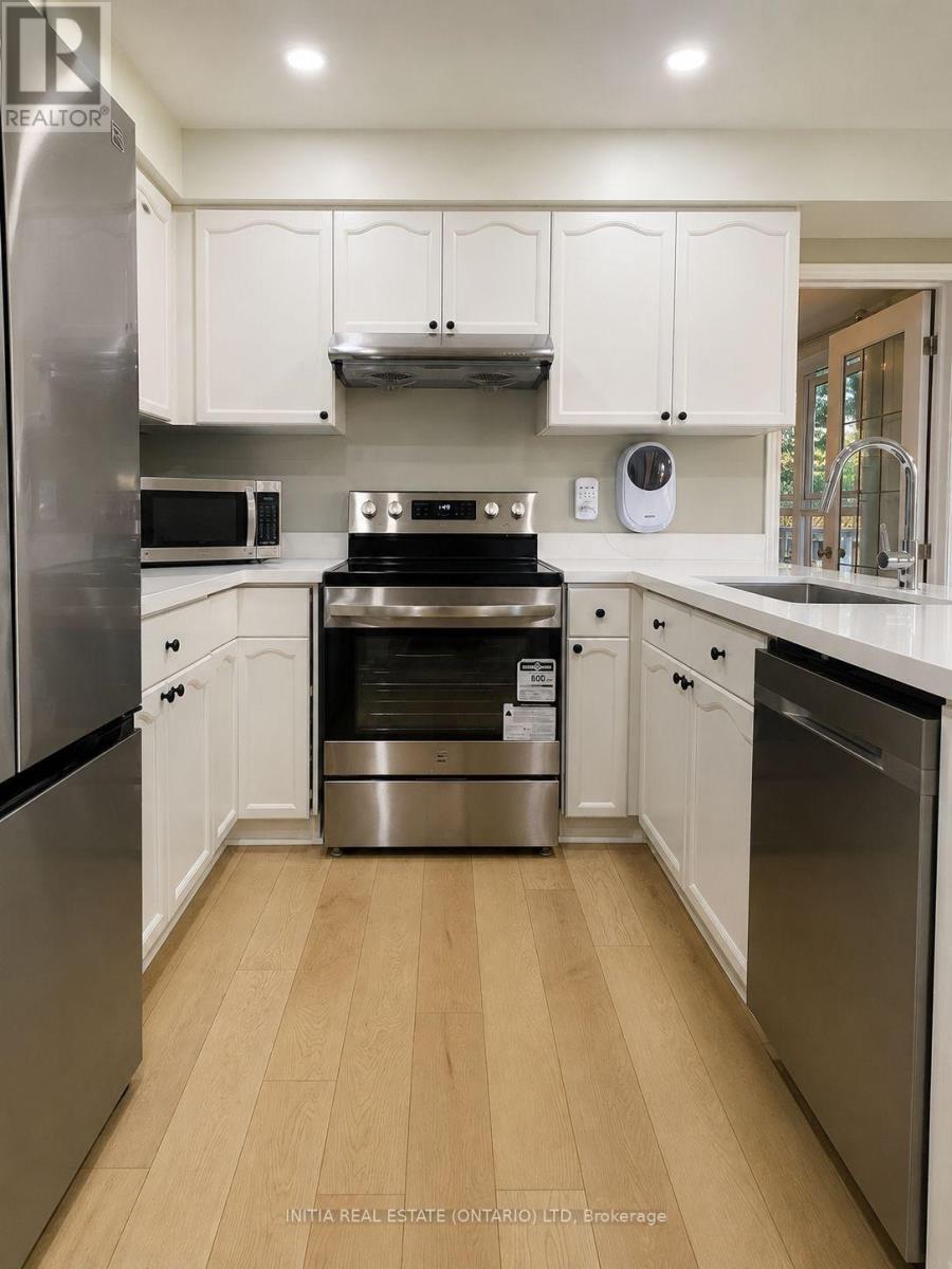 78 LAUREL STREET - 8