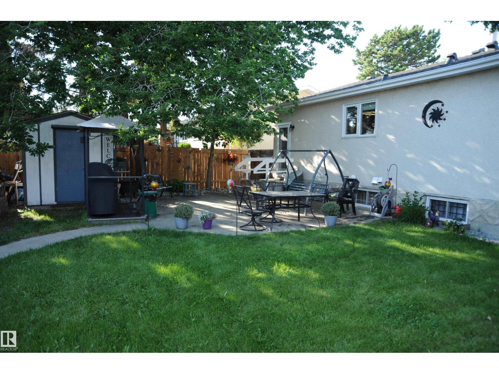 10219 155 AV NW - 30