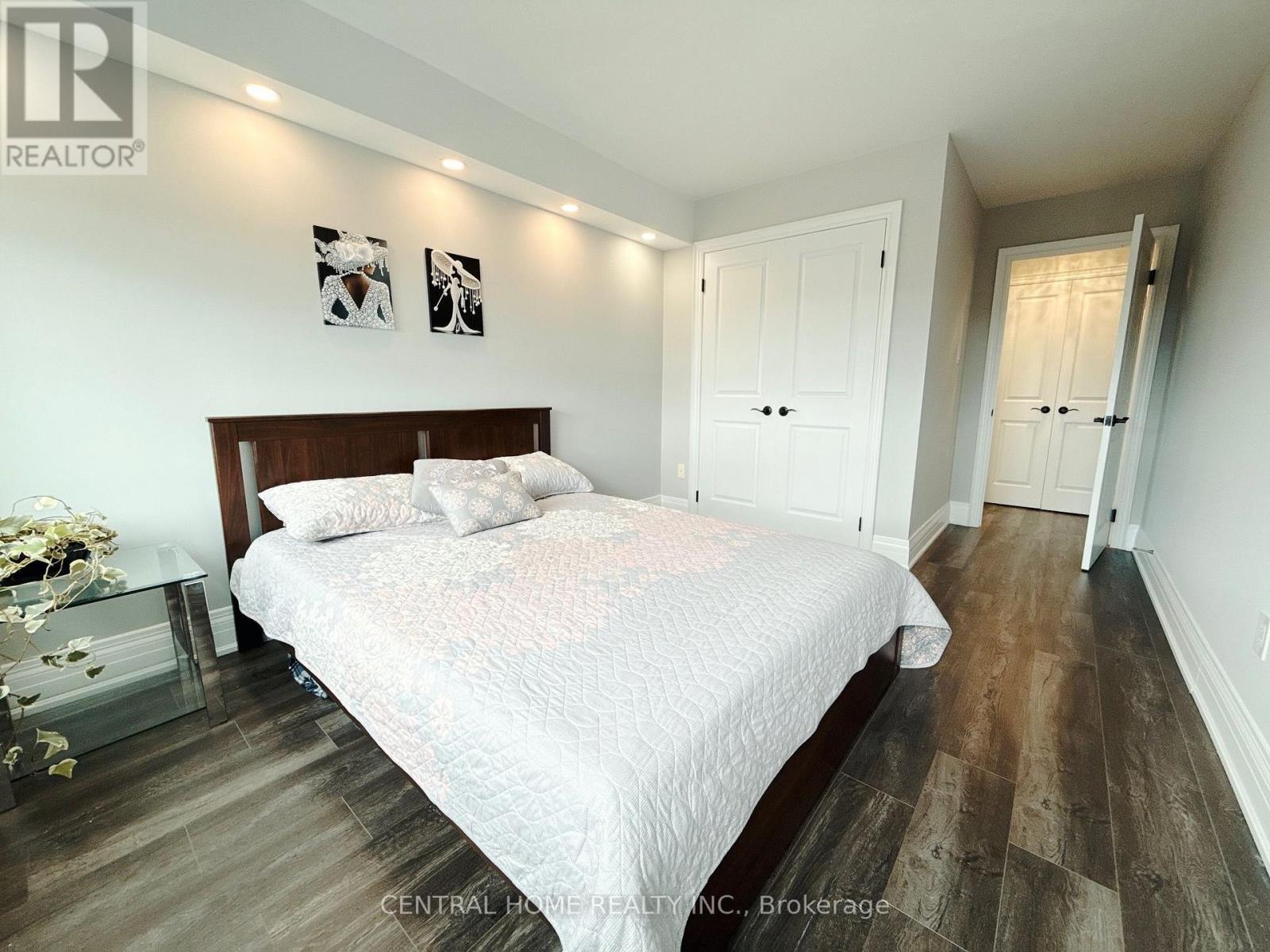 #2703 55 SKYMARK DRIVE - Image 15