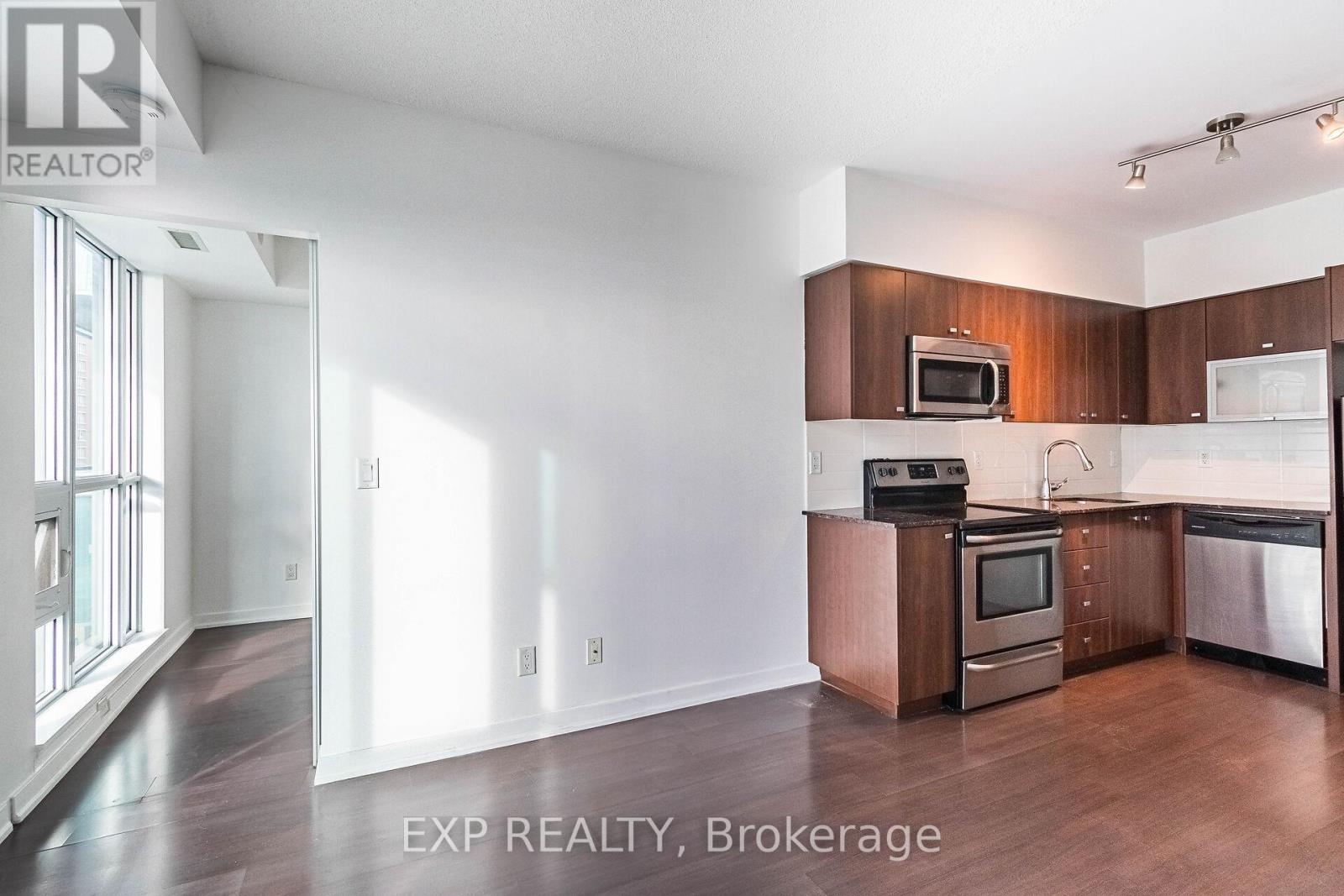 #1410 69 LYNN WILLIAMS STREET - 19