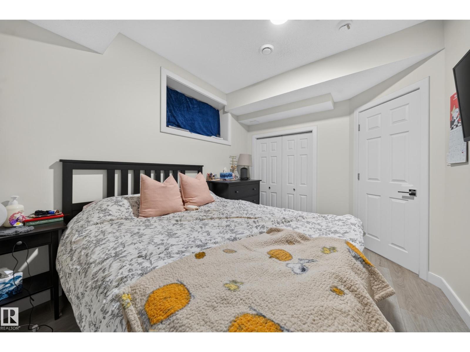10510 153 ST NW - 65